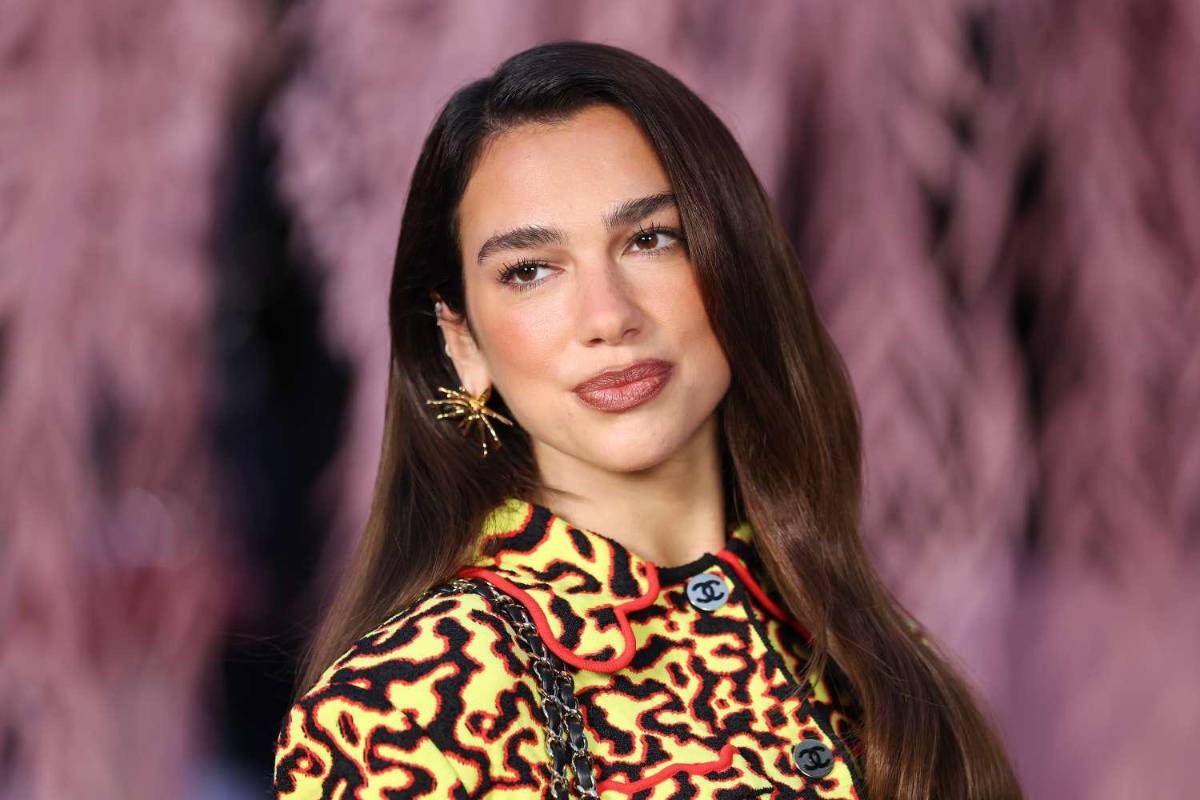 Samsung responde a demanda millonaria de Dua Lipa