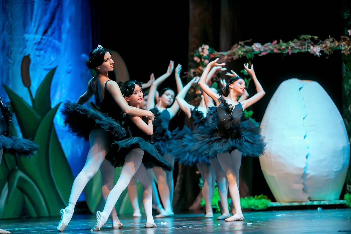 Adagio Dance Studio presenta el espectáculo “Había una vez...”