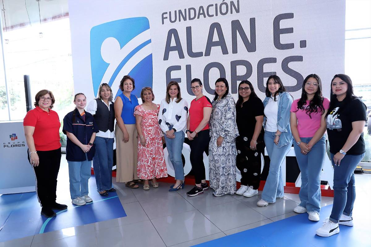 Grupo Flores y Toyota realizan taller “Manos al Motor”