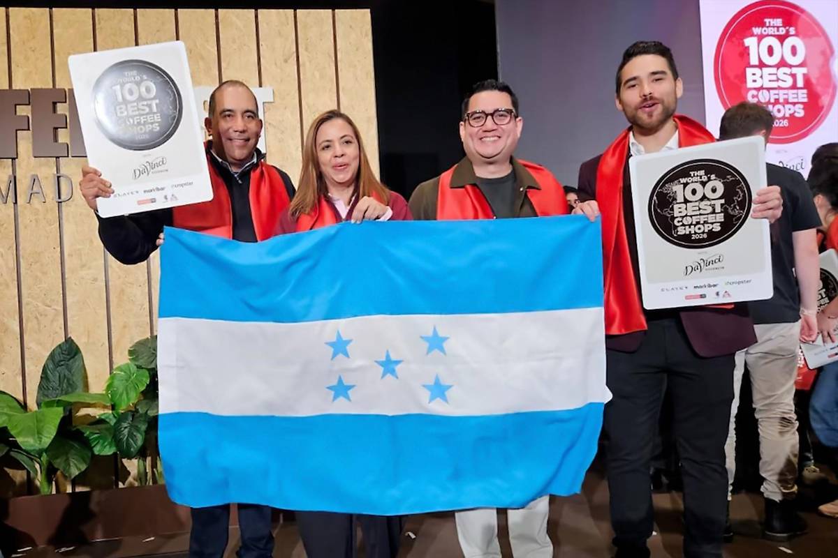 Los representantes de Nativo, The Golden Pig y Cafetano