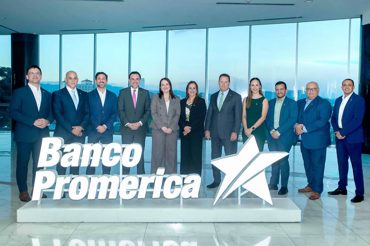 Carlos Tenorio, Juan Carlos Barahona, Zadik López, Francisco Llanes, Keila Rivera, Jacqueline Asfura, Ramiro Ortiz, Nelly Morales, Carlos Samra, David Amador y José Esteban Núñez.