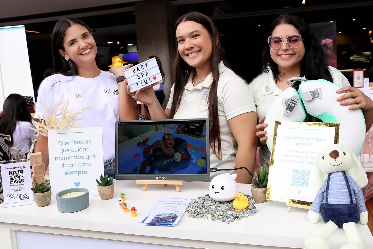 Nuestro equipo está conformado por personal capacitado (fisioterapeutas) en hidroterapia y masaje infantil, preparado para brindar una atención cálida, segura y respetuosa