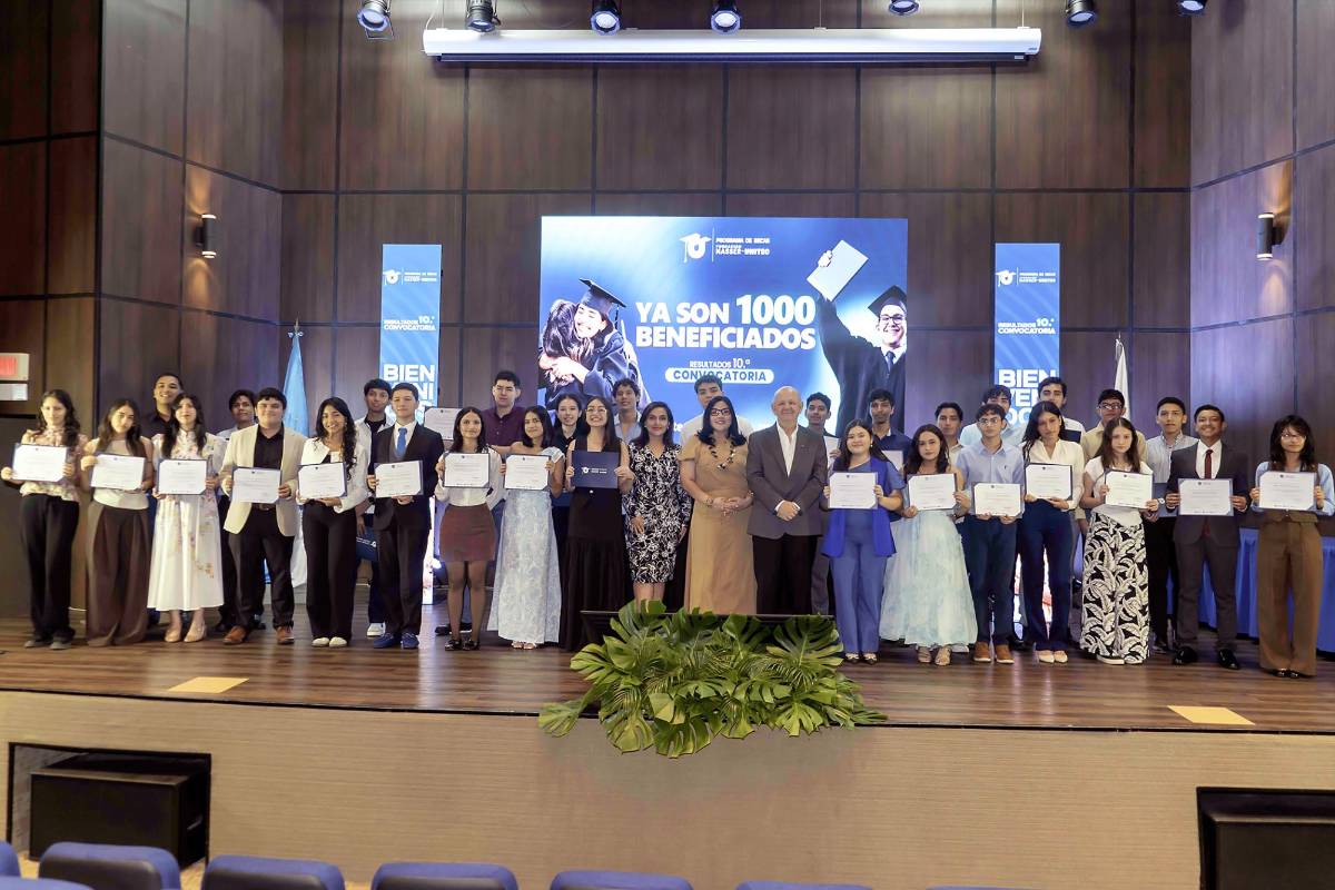 Fundación Nasser-UNITEC alcanza los 1,000 jóvenes con su programa de becas