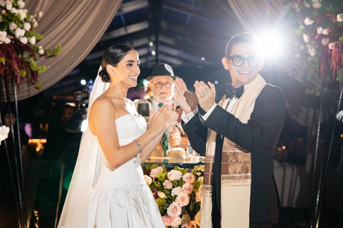 Renée Rosenthal y Rodrigo Rivera celebran una emotiva boda judía