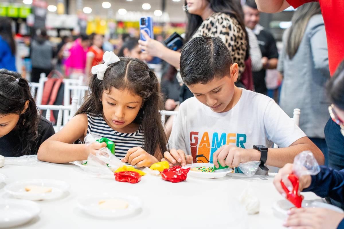 Supercoop celebra el inicio de la temporada navideña