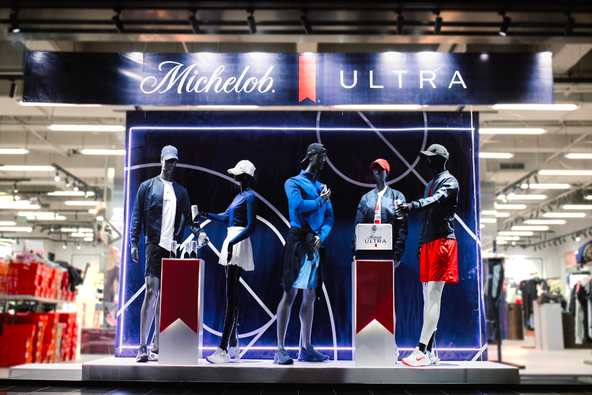 Michelob Ultra y su última campaña innova la manera de exhibir y lo vuelve una experiencia única en Honduras