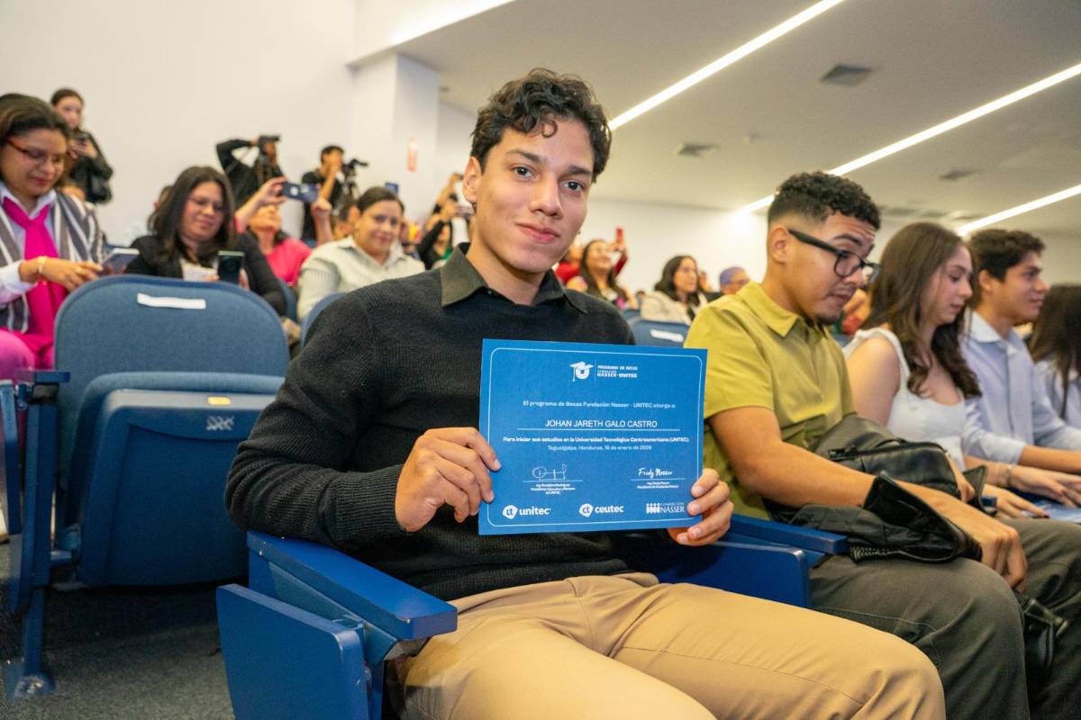 El Programa de Becas Fundación Nasser beneficia a estudiantes provenientes de 12 departamentos del país, ampliando su alcance a nivel nacional.