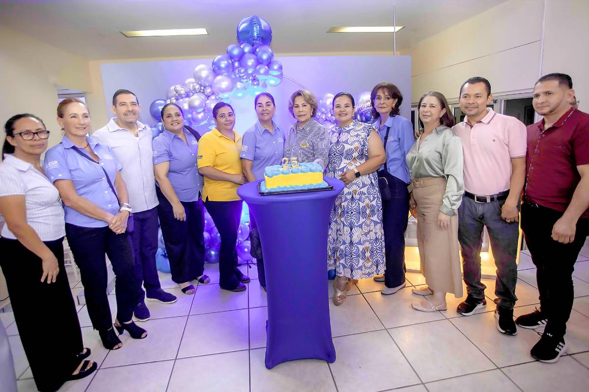 La recepción del 25 Aniversario de Supermercados Colonial