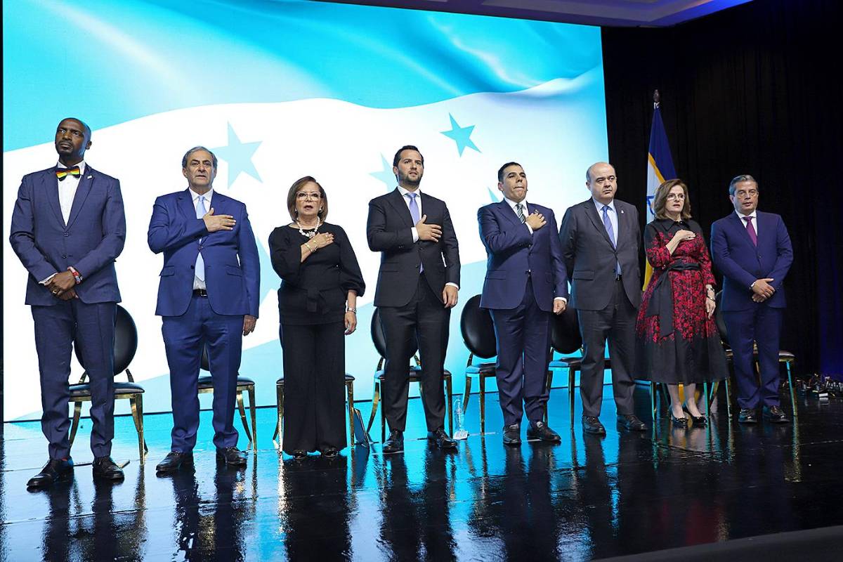 FUNDAHRSE Galardona a Empresas Líderes en Responsabilidad Social Empresarial