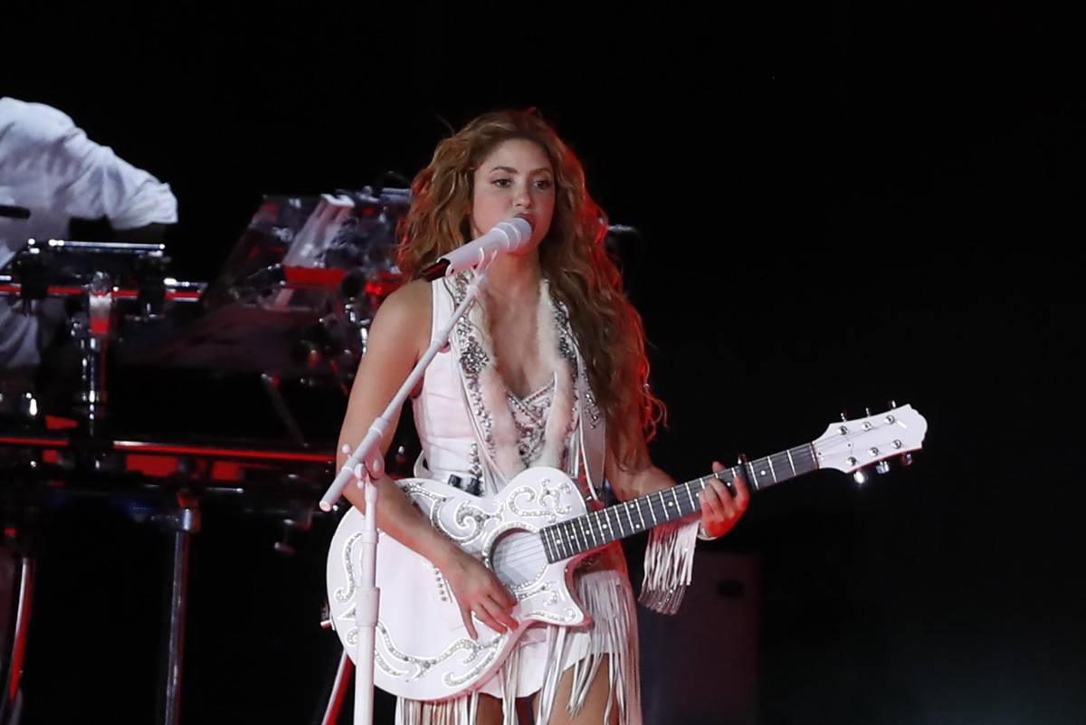 Fotografía de archivo de la colombiana Shakira durante un concierto de su gira Las Mujeres Ya No Lloran World Tour en el estadio nacional Jorge Mágico González, en San Salvador (El Salvador). EFE/ Rodrigo Sura