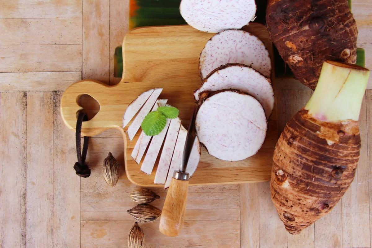 A pesar de que se le considera un carbohidrato, 100 gramos de malanga equivale a 140 calorías. ¡Perfecto para la dieta!
