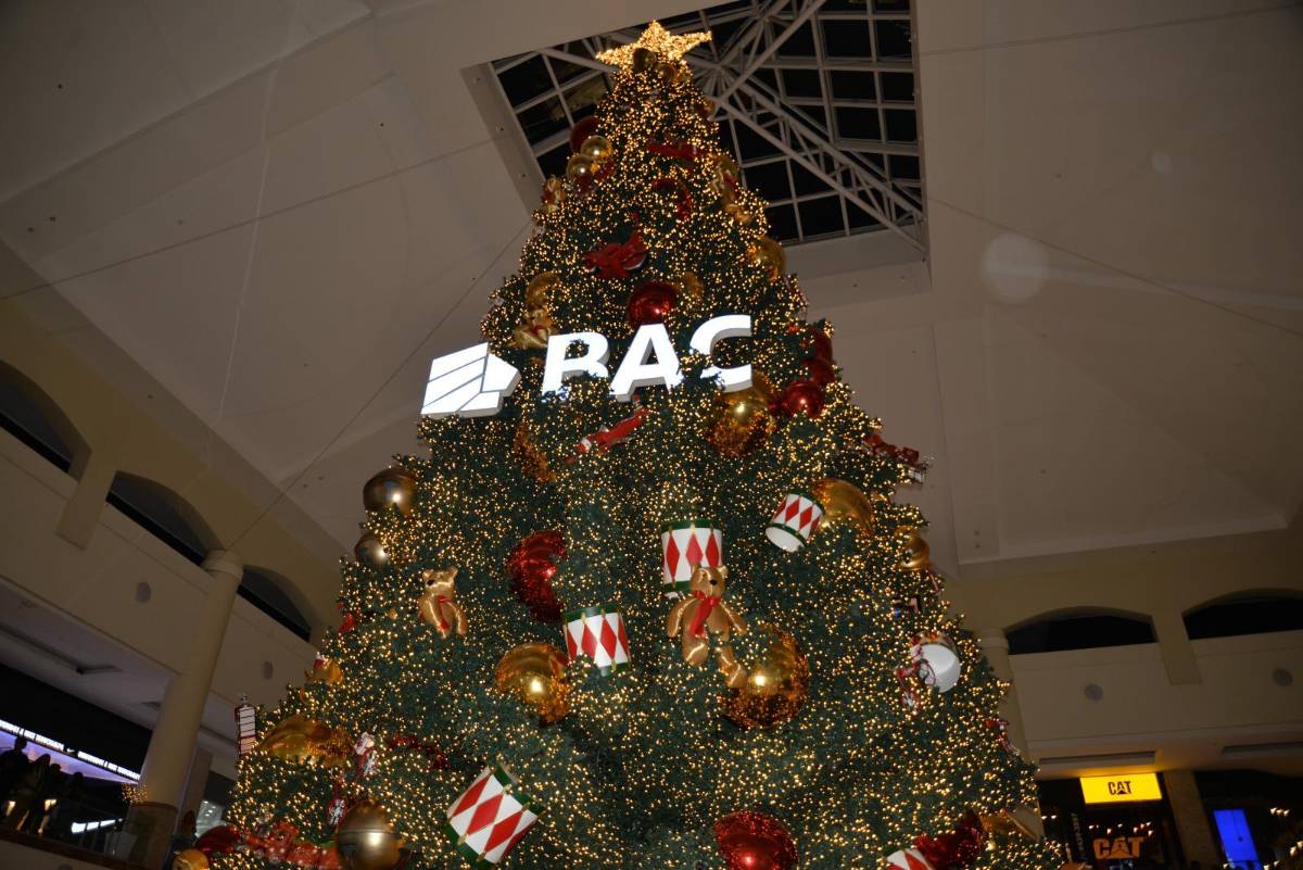 La magia de la Navidad ilumina Multiplaza Tegucigalpa