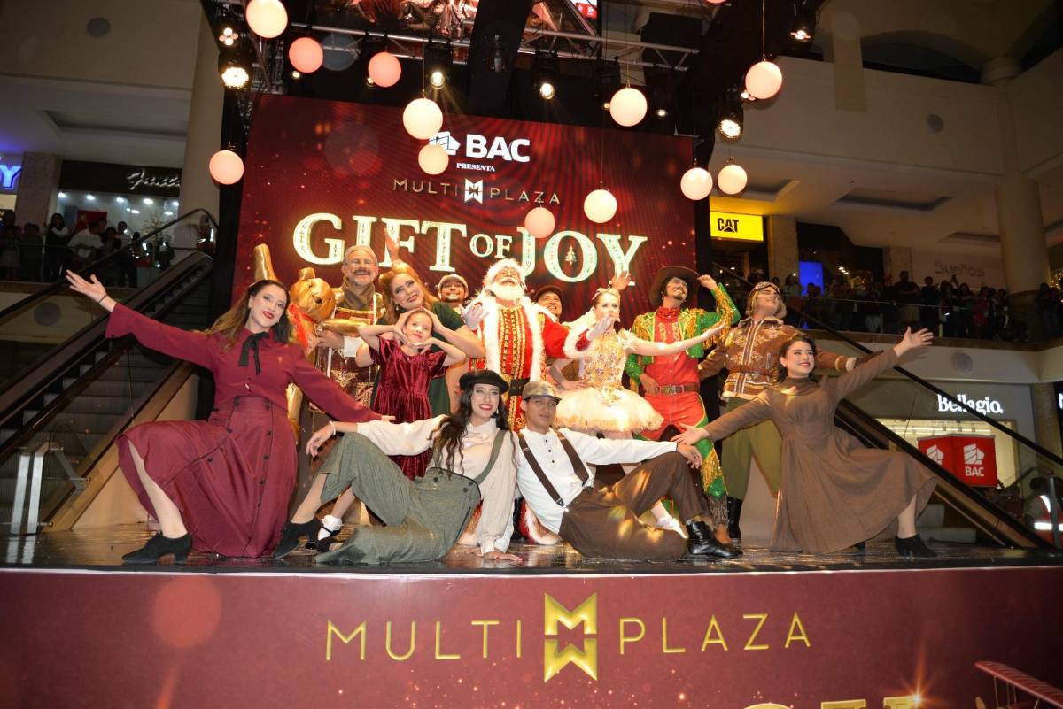 La magia de la Navidad ilumina Multiplaza Tegucigalpa
