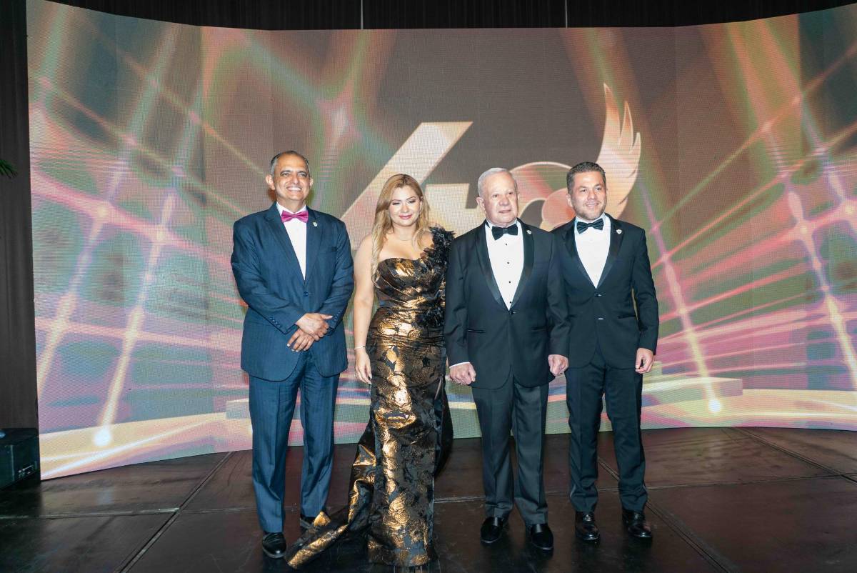 La gala del 40 Aniversario de la Universidad Tecnológica de Honduras