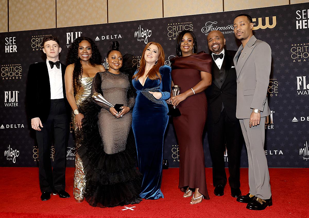  Chris Perfetti, Sheryl Lee Ralph, Quinta Brunson, Lisa Ann Walter, Janelle James, William Stanford Davis y Tyler James Williams, ganadores de la Mejor Serie de Comedia por Abbott Elementary