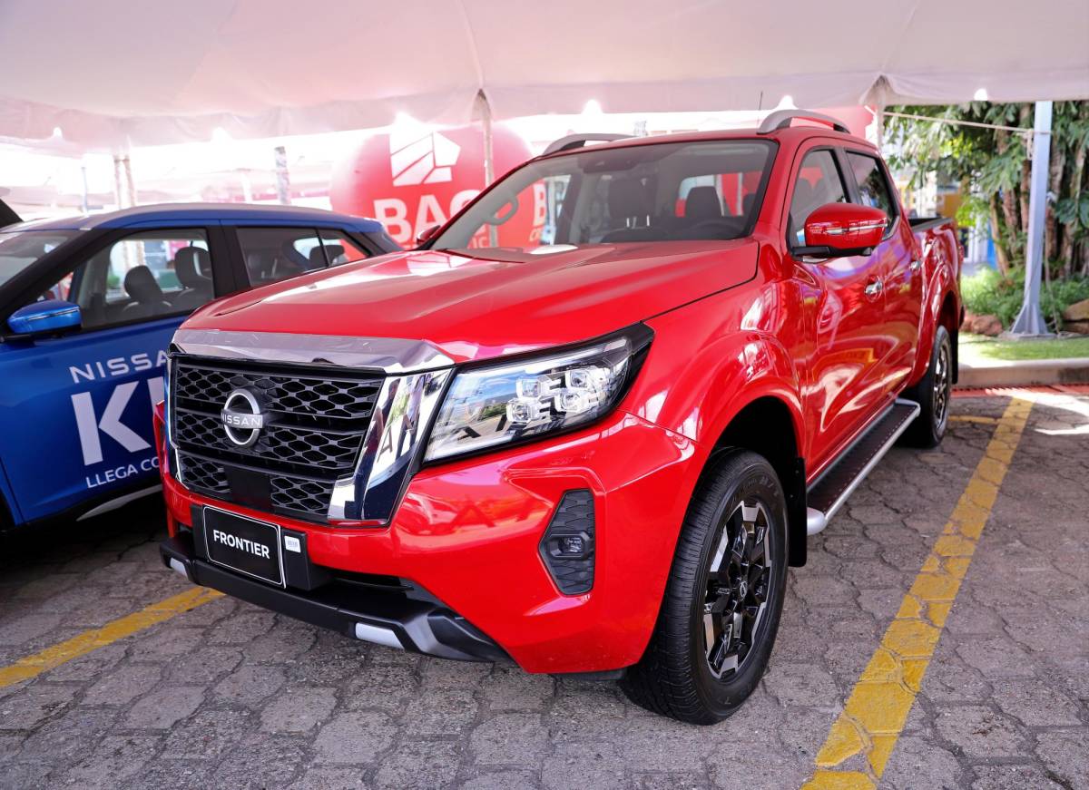 Nissan Frontier LE 2025