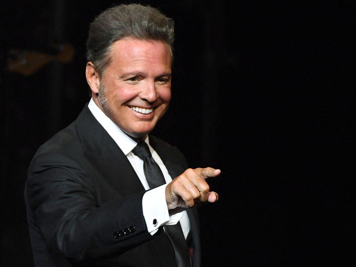 “Empezamos con el pie derecho el año trayendo a Luis Miguel. Invitamos a las personas a disfrutar del concierto”, concluyó. 