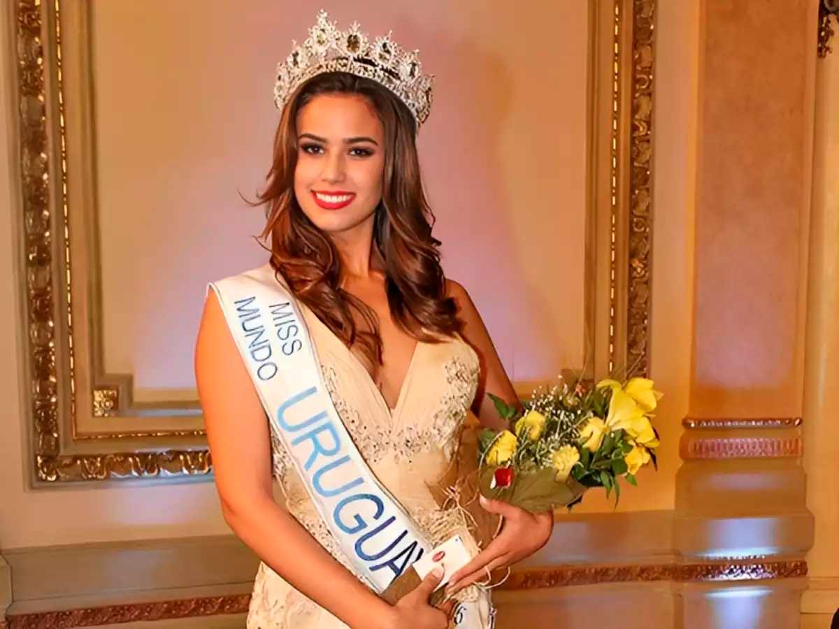 Sherika de Armas, quien fue coronada Miss Uruguay en 2015, falleció en octubre de 2023, a los 26 años, luego de un lucha de dos años contra el cáncer de cuello uterino.