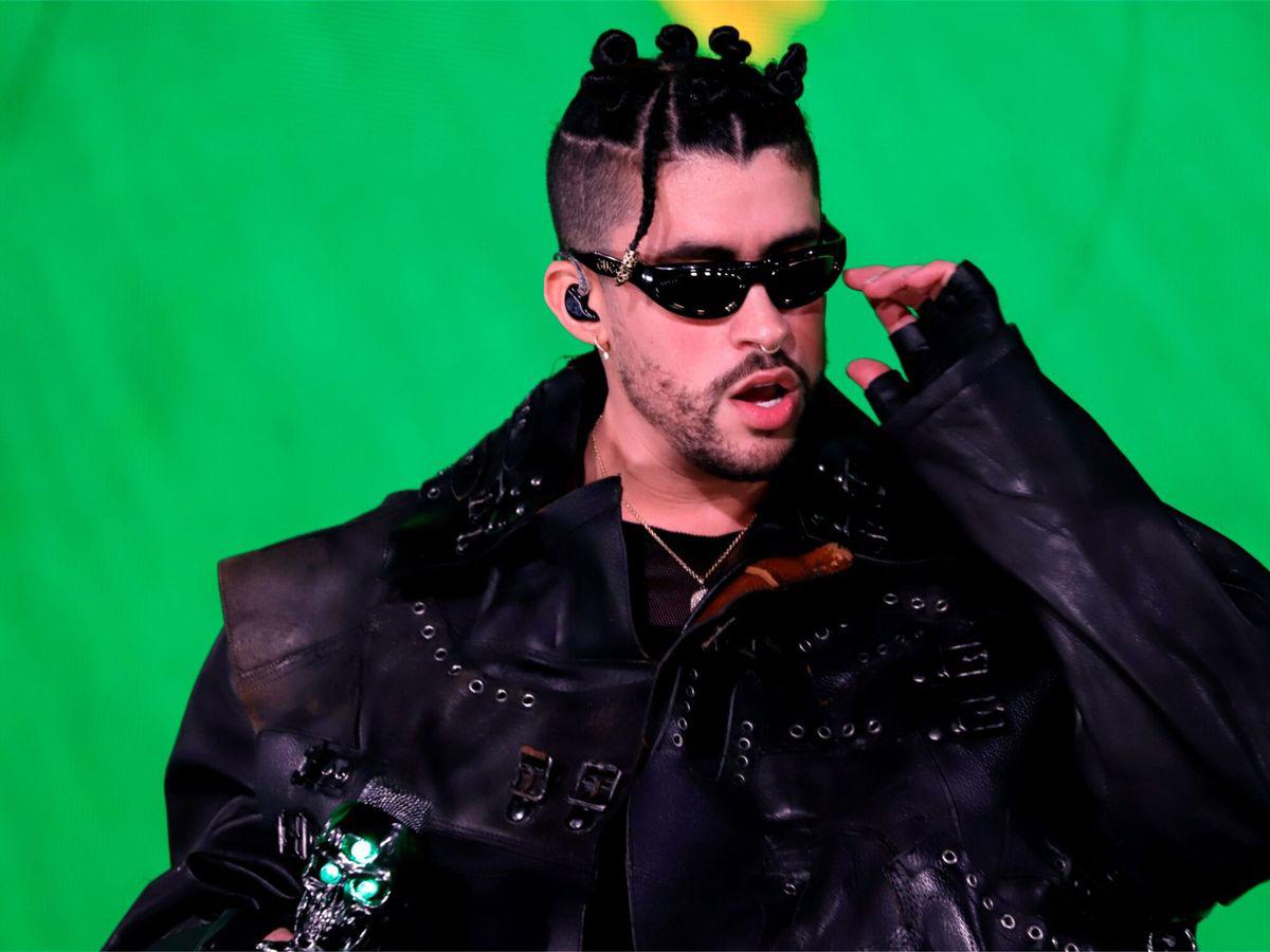 “Quiero crear todo un mundo, un ambiente y un sentimiento entero alrededor de un álbum, desde los videos, las visuales, la portada, la temática, todo sincronizado, con el propósito de que lo escuches para que te puedas sentir en algún lugar o sentir de alguna manera”.