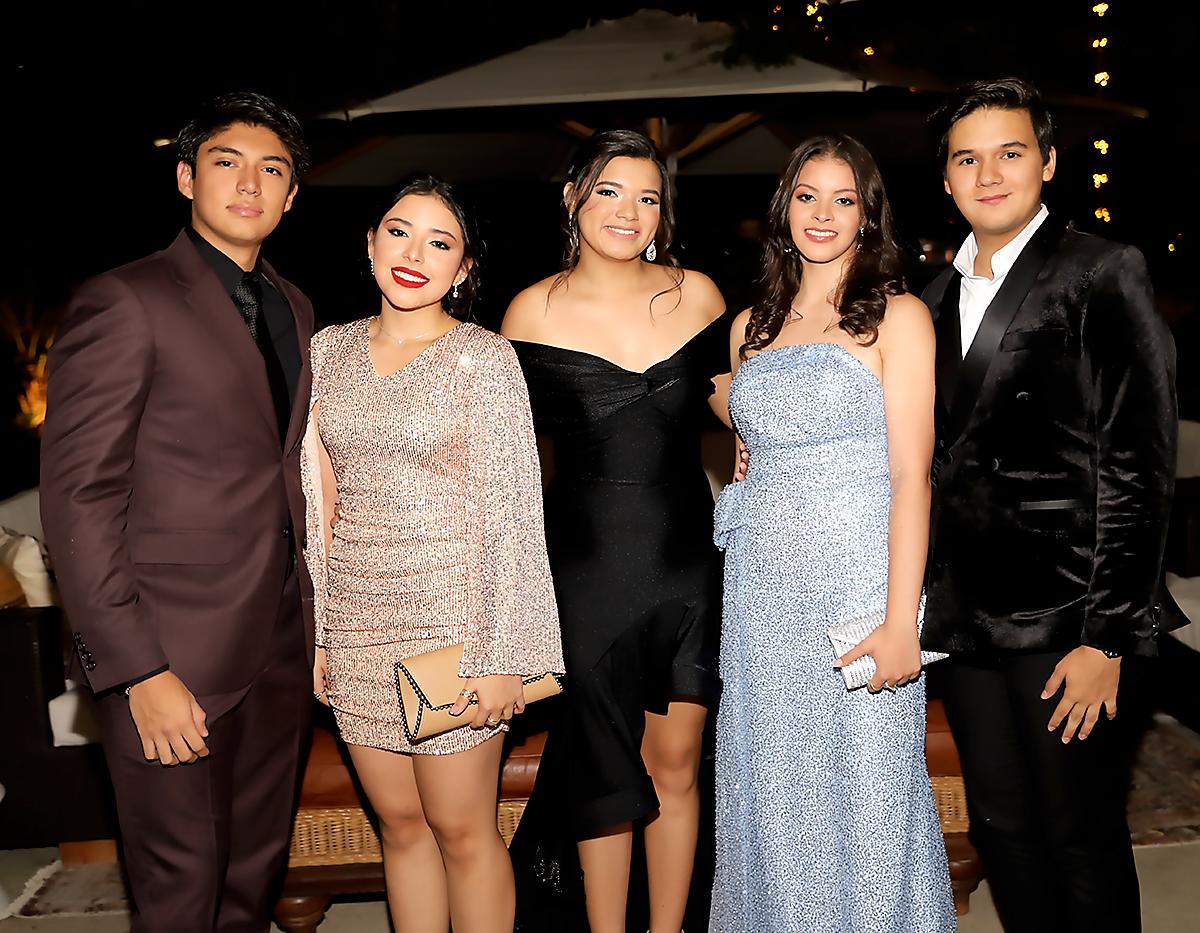 Senior Dinner 2023 de la Escuela Americana