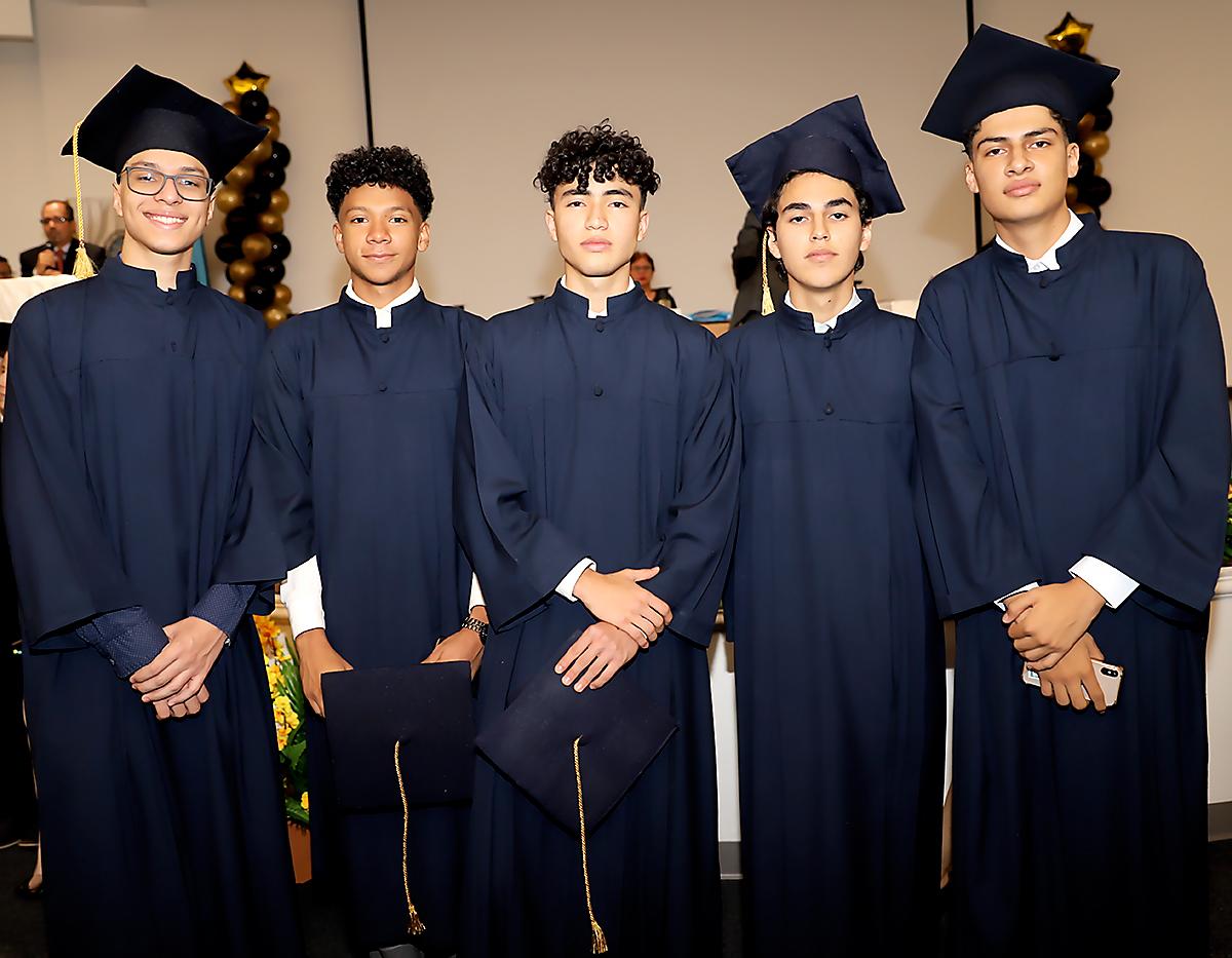 Job Flores, Diogo Molina, Elizer Díaz, José David Mendoza y Adrián Avila