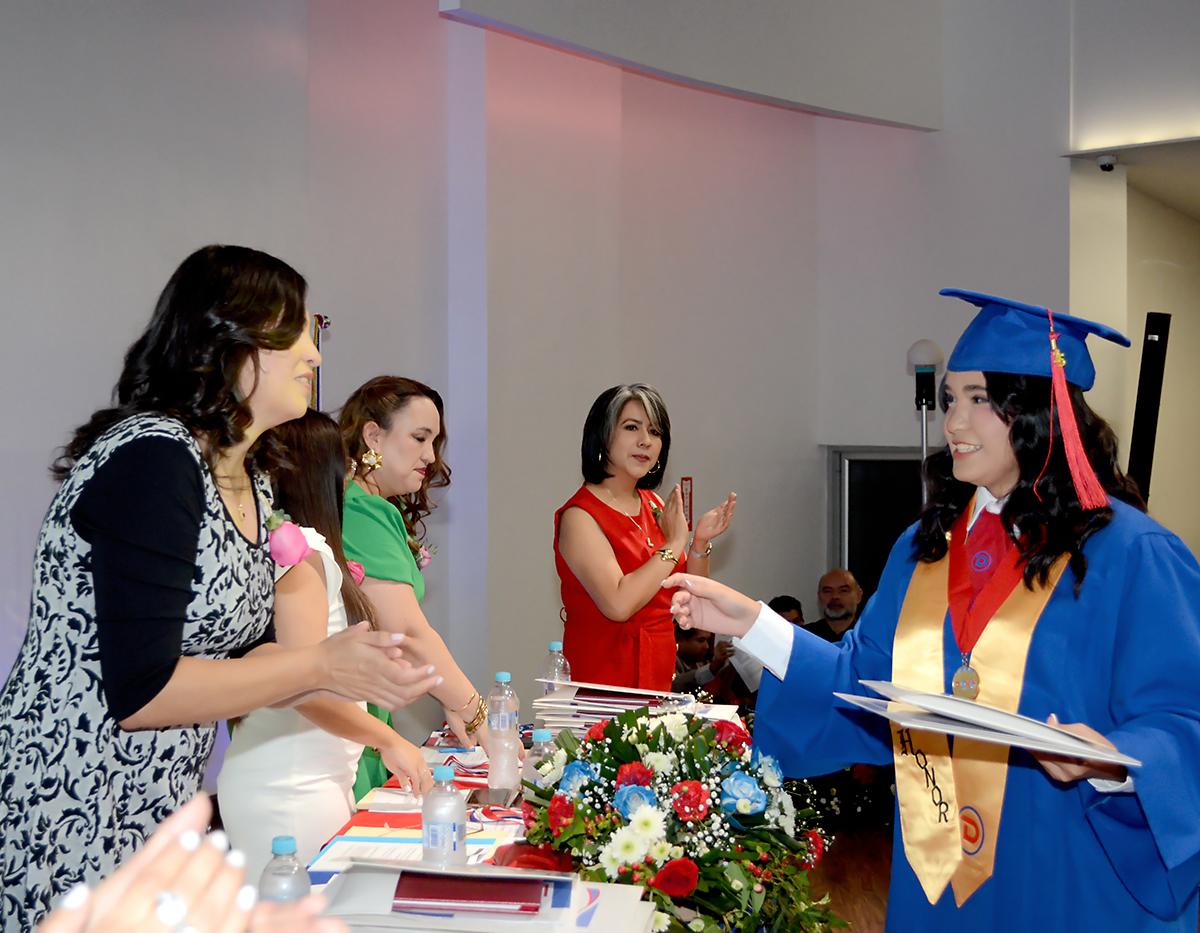 Graduación de los seniors 2025 de Dowal School