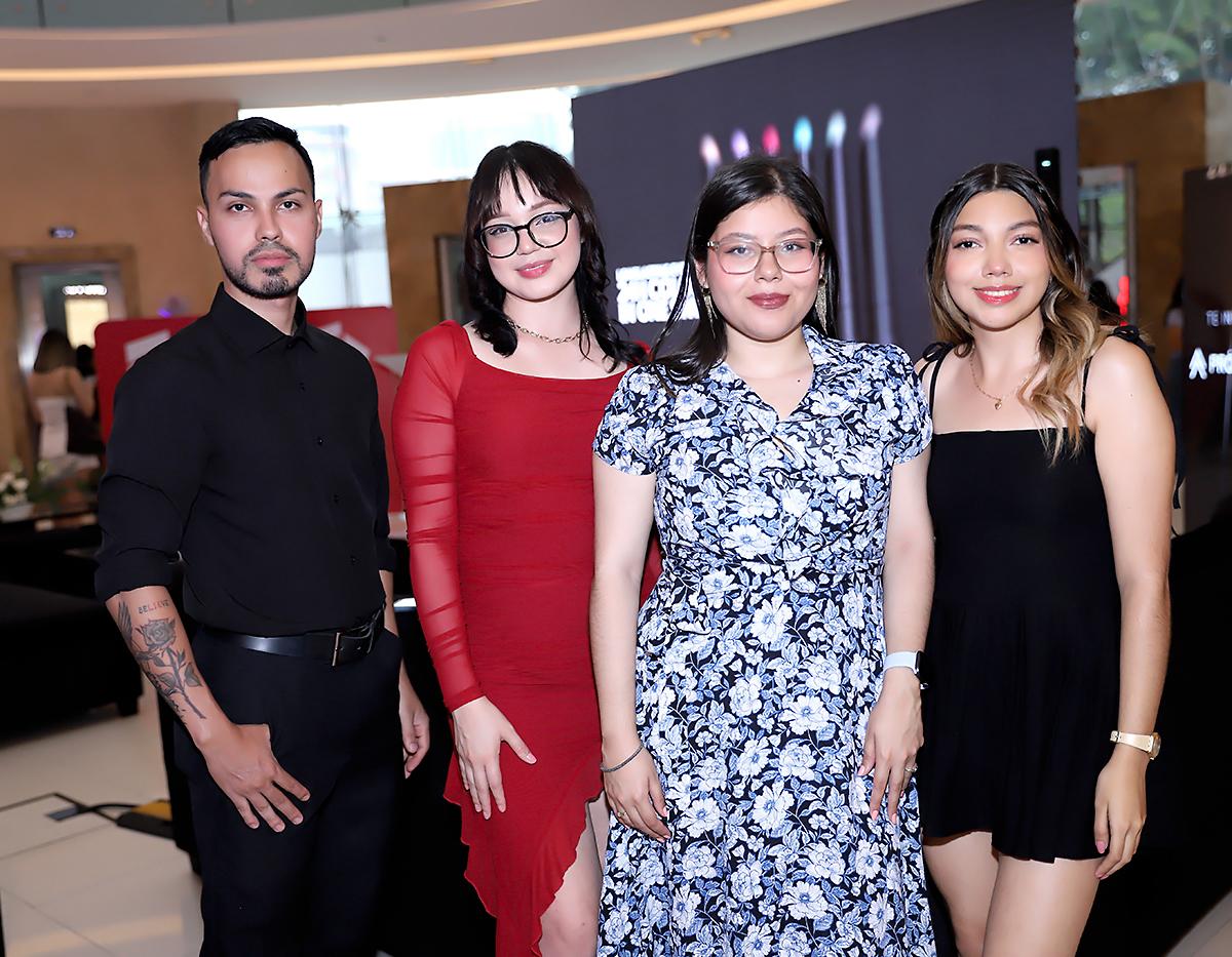 Gerson Zapata, Sayra Aguilar, Georgina Cano y Diana Moncada.
