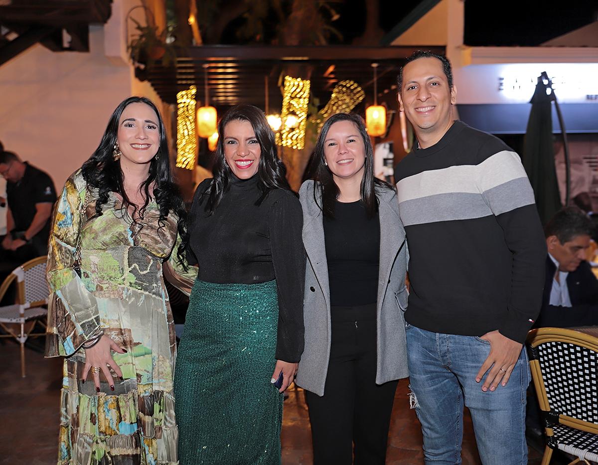 Indira Castillo, Fabiola Guillén, Daniela Merlo y Alejandro Hernández.