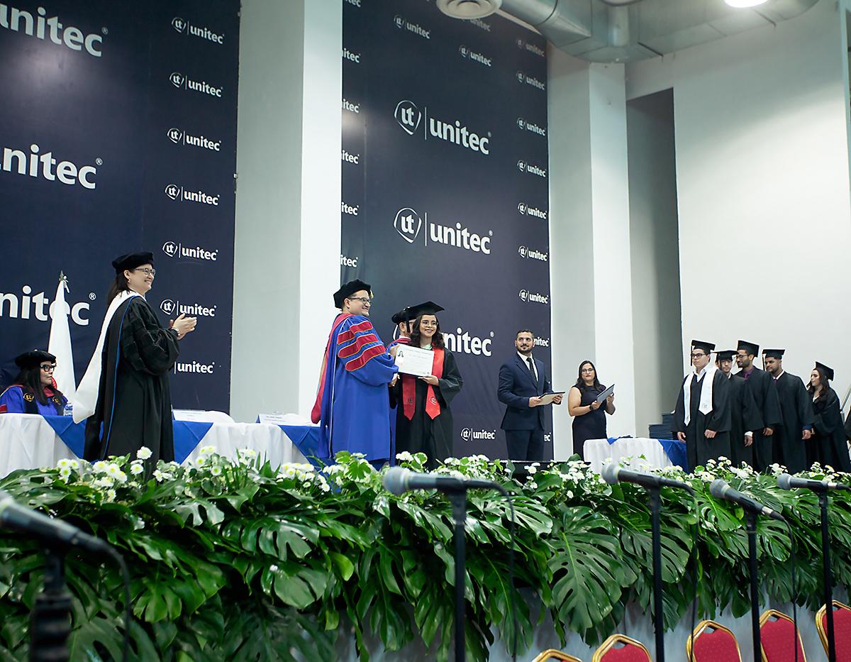 Graduaciones UNITEC 2024 en San Pedro Sula