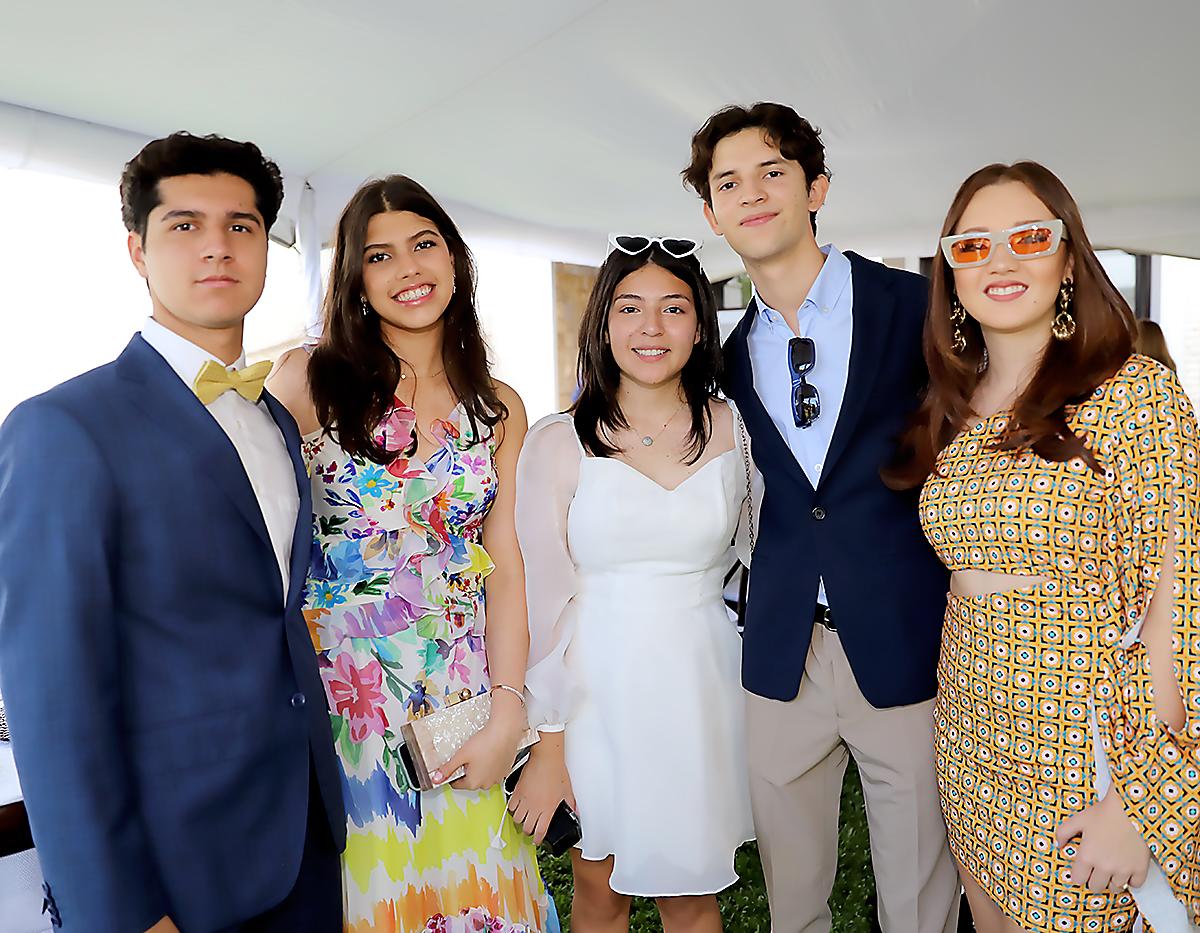 Luciano Coello, Andrea Díaz, Pilar Montes, José Emilio Ramirez y Luciana Erazo