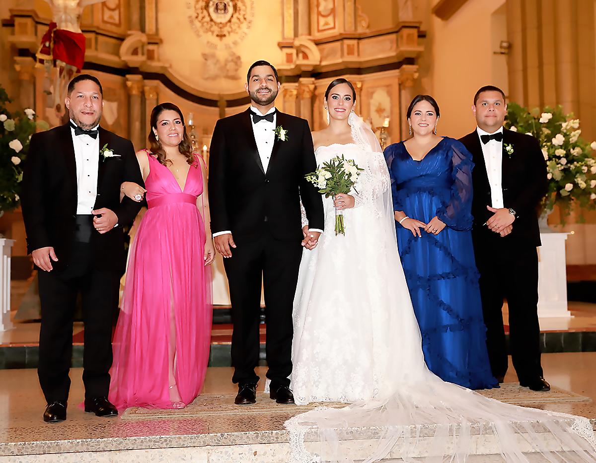 Walter Elvir, Rosa María Coto, Alvaro Herra, Monique García, Elisa y René Serrano