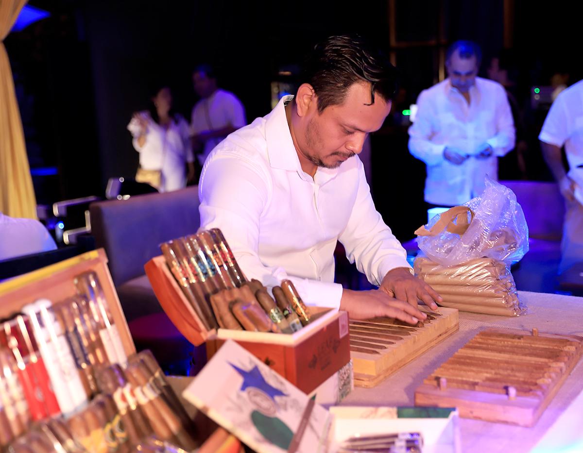 White Party Cigar Night: La exclusiva fiesta de Banco Ficohsa en Tegucigalpa