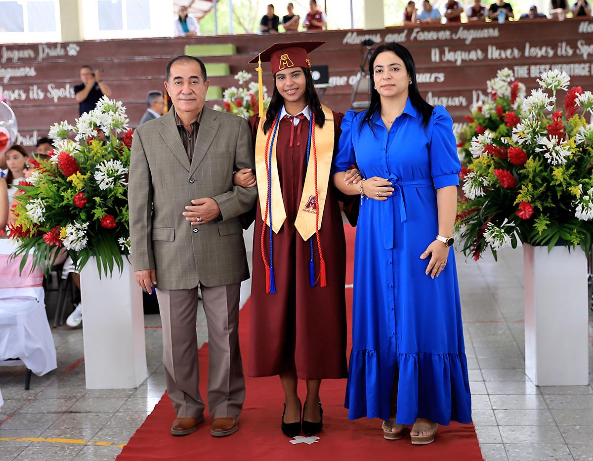 Graduación de los seniors 2025 de Mayan School