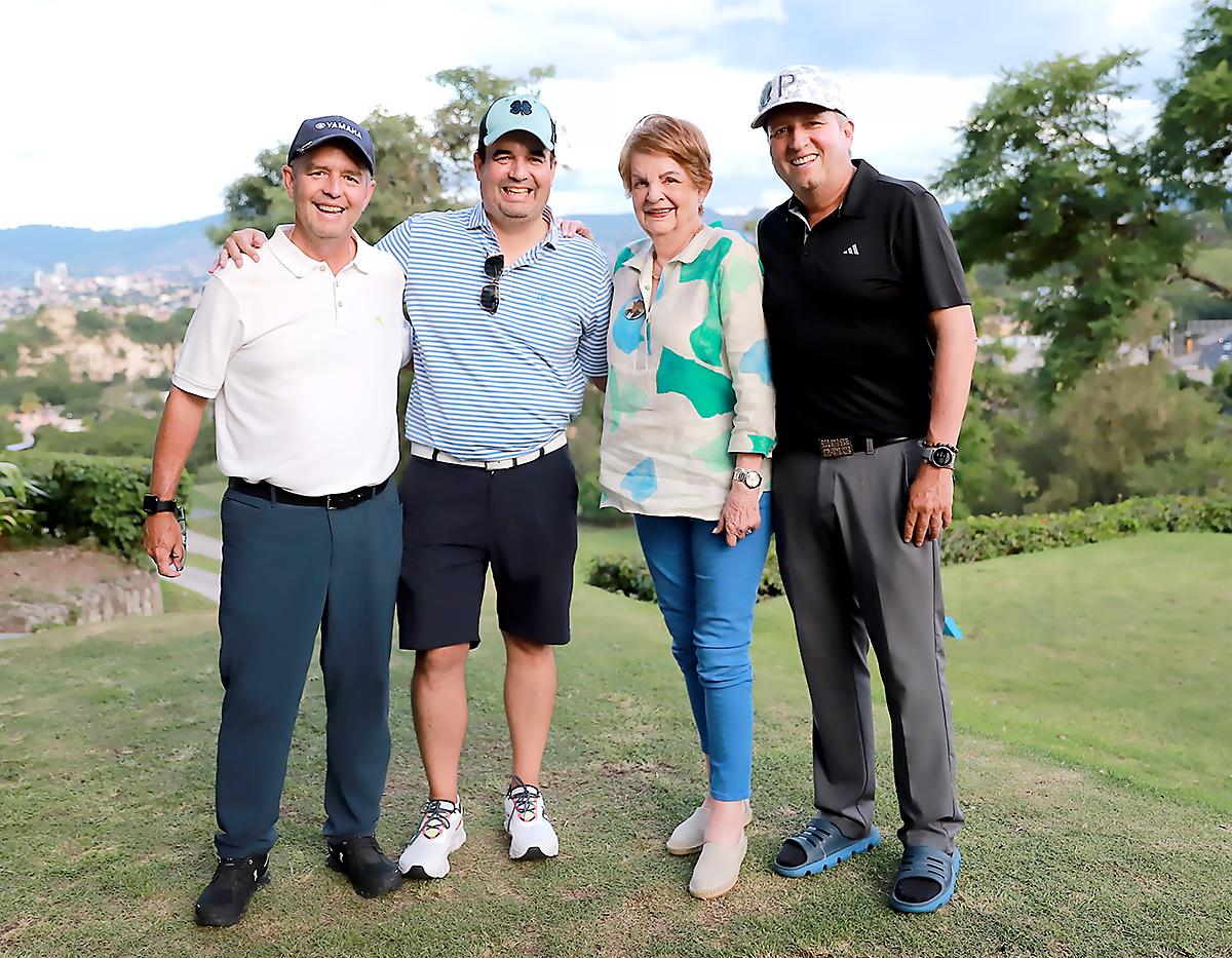 Juan Carlos Álvarez, Eduardo Álvarez, Idarela de Álvarez y Ricardo Álvarez