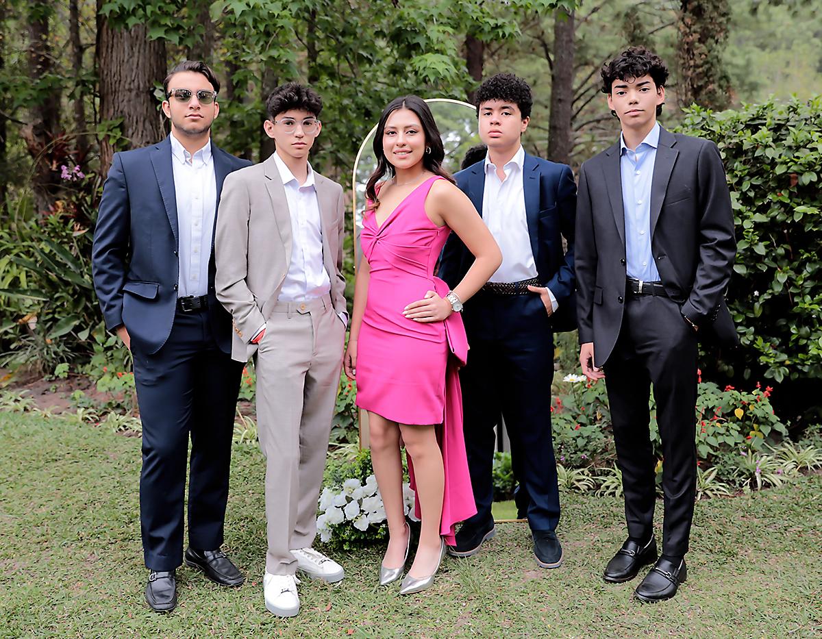 Juan Montoya, Pablo Martel, Fabiana Pinto, Guillermo Herrera y Adrián Bulnes. 