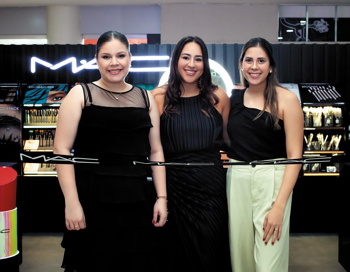  Melissa Cáceres, Lucía García, jefe de marca de MAC y Michelle Marsan, jefe comercial de segmentos Grupo Opsa