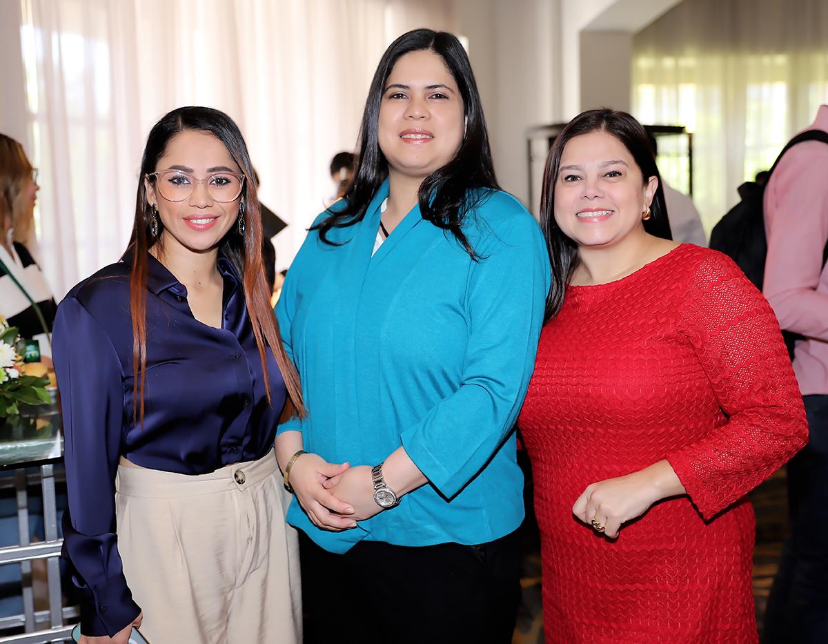 Florencia Bueso, Alejandra Morales y Karen Ochoa.