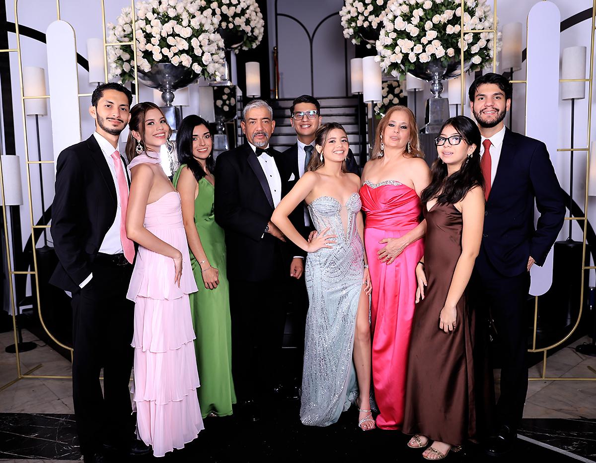 Invitados a la Prom 2025 de Elvel School