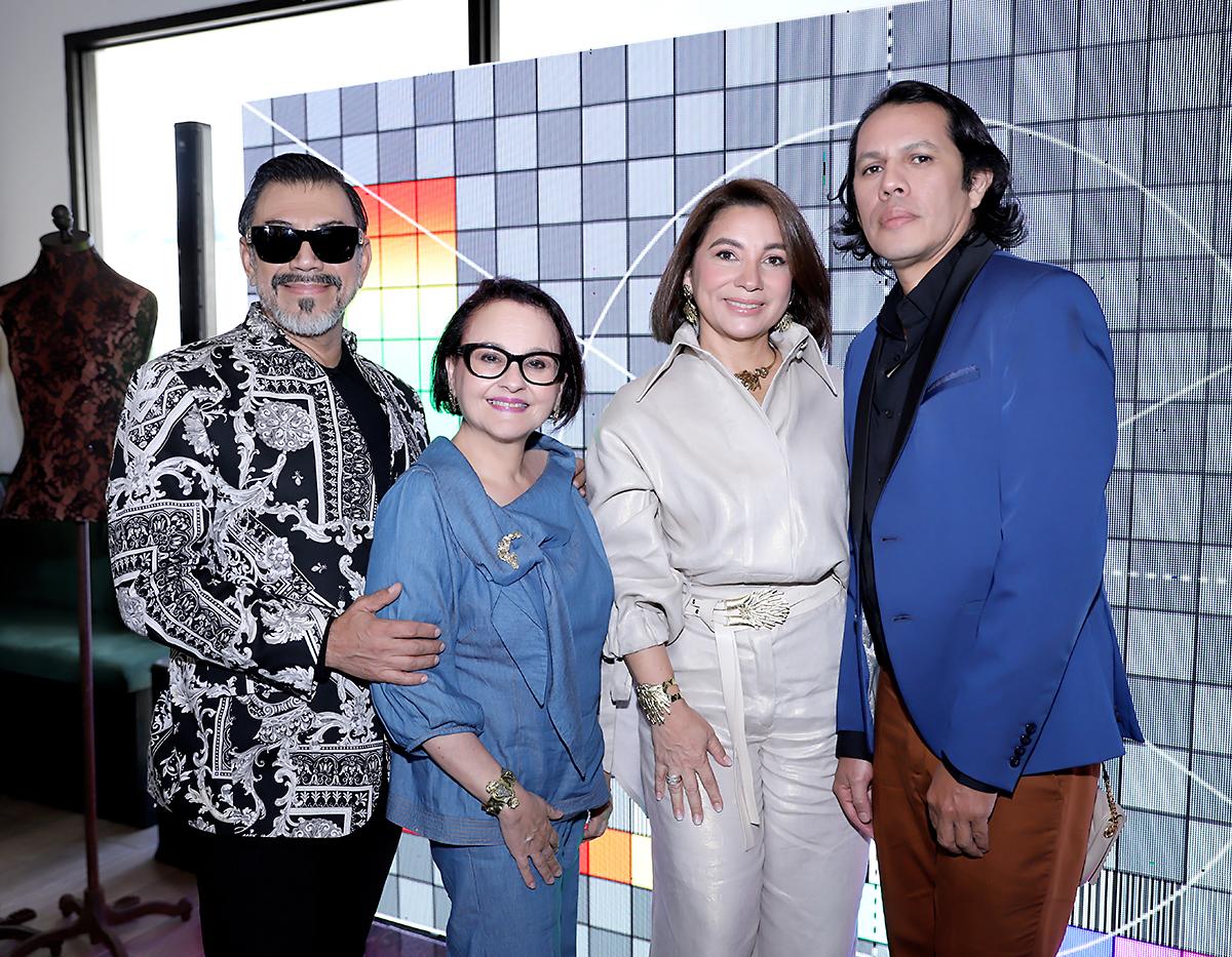 Yoyo Barrientos, Celina Brizueña, Sandra Noguera y Roberto Ramírez. Yoyo Barrientos, Celina Brizueña, Sandra Noguera y Roberto Ramírez.