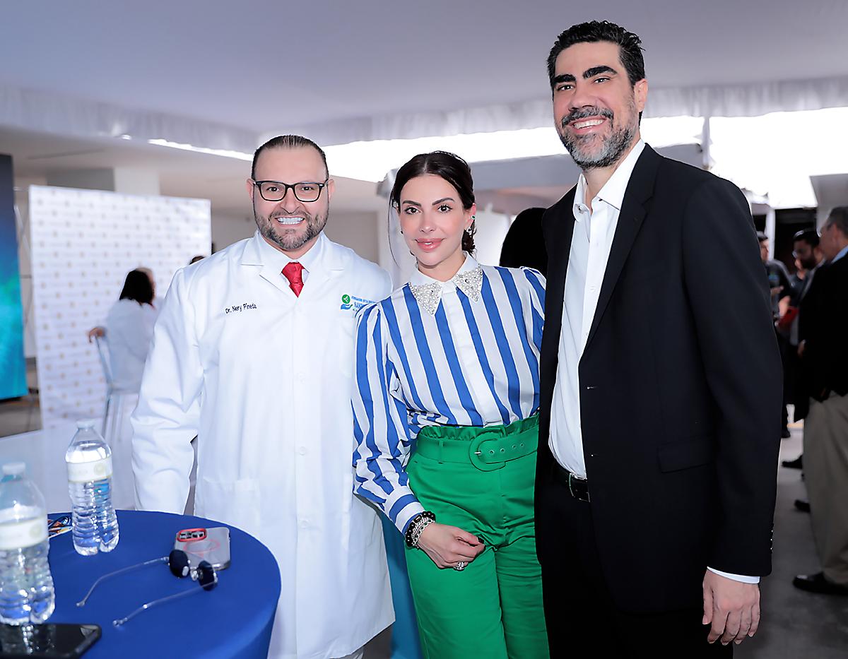 Nery Pineda, Karla Bueso y Carlos Flores. 