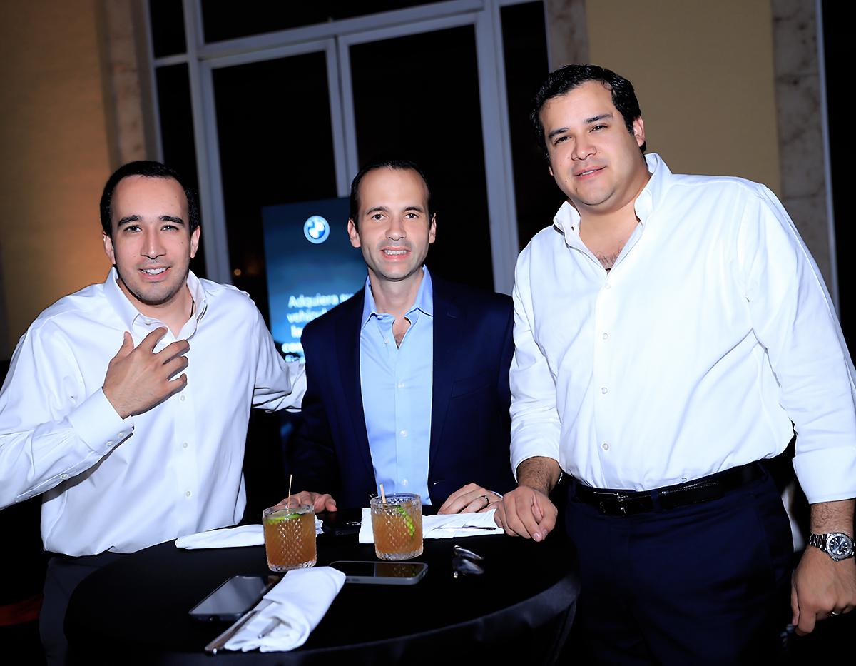 Roberto González, Daniel Kafati y Orlando Aviléz.