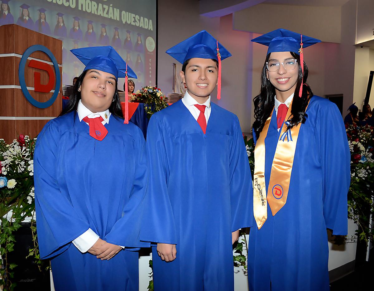 Arianna Nicole Rodríguez, Alejandro Beneditt y Amanda Galdámez.