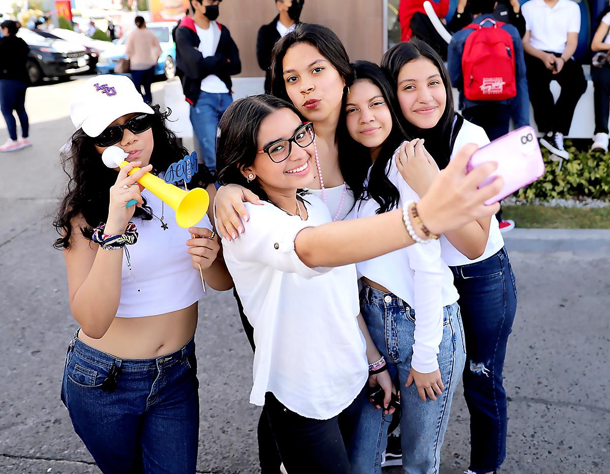 Amberli Rojas, Nataly Torres, Fernanda Lanza, Ashlim Chacón y María Amador