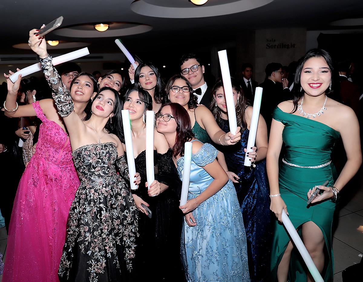 Fiesta de la prom 2024 del San José del Carmen
