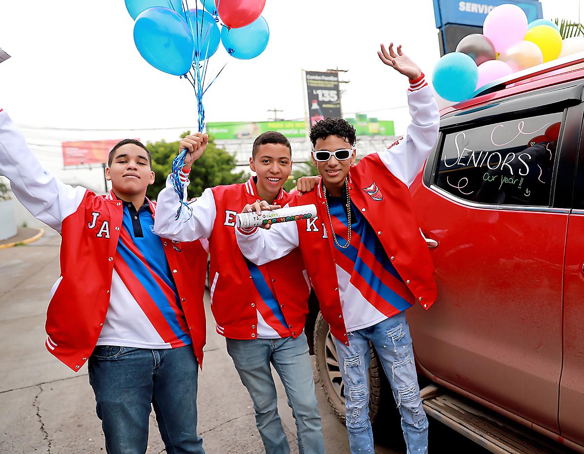 Jesús Delcid, Edy Salgado y Kenneth Irula