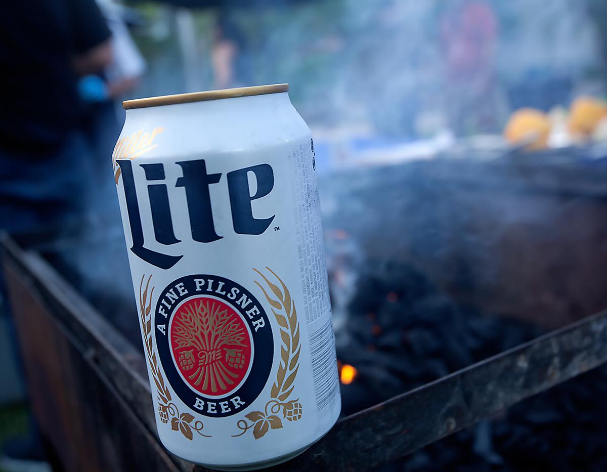 Sábados de Parrillas 2025: Sabor, fuego y buena compañía con Miller Lite