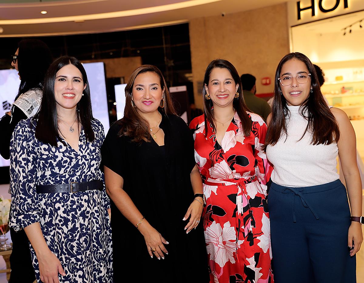 Paola Chinchilla, Mónica Arita, Lila Fúnez y Reizel Vilorio.