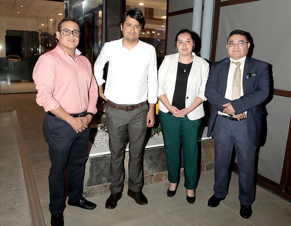 Marlon López, Carlos Izaguirre, Julissa Perdomo e Iván Santos.