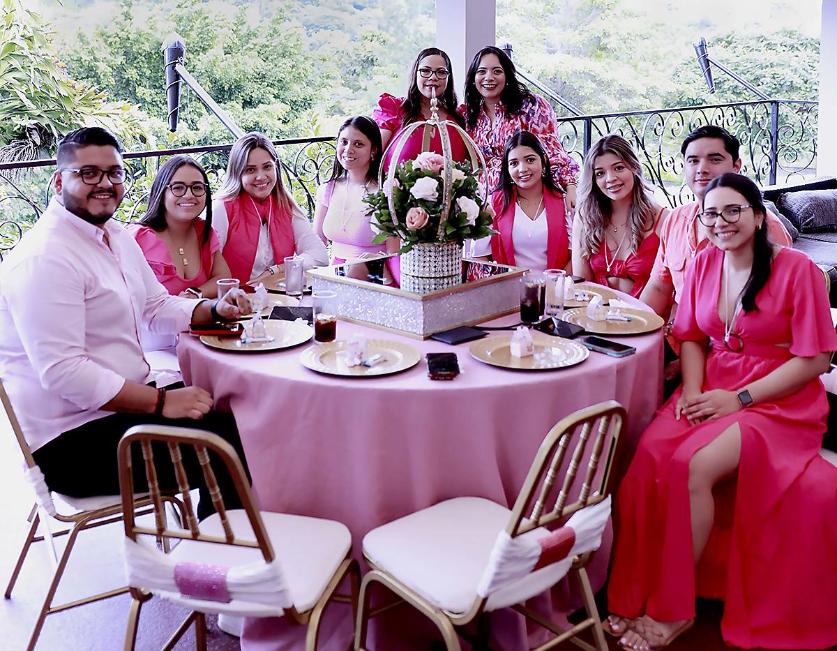 Bryan Andino, María José Pastrana, Lizzie Zamora, Alejandra Pineda, Marie Pineda, Lidieth Canales, Valeria Fortín, Mery Matute, Hector Bruni y Katherine Canales. 