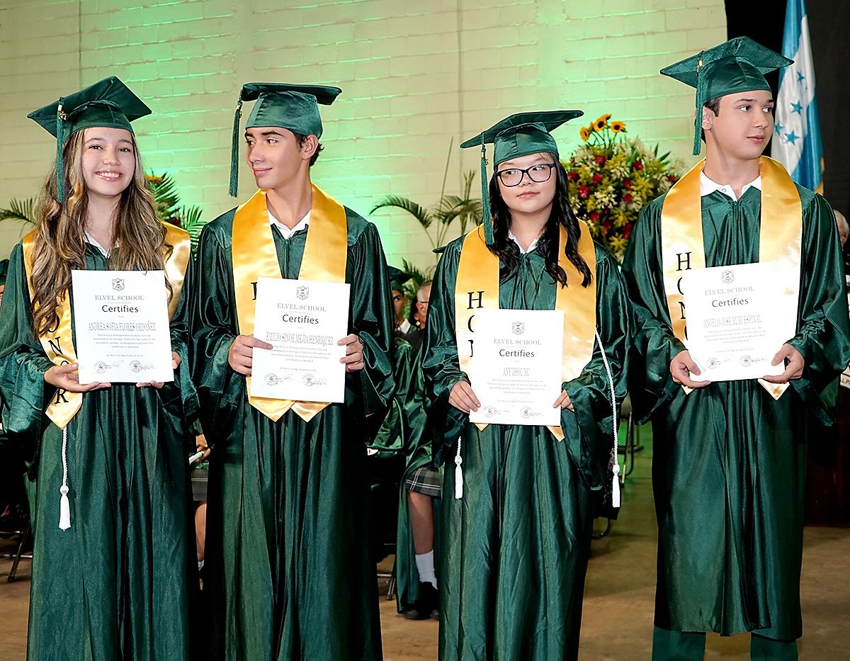 Graduación de los seniors 2024 de Elvel School